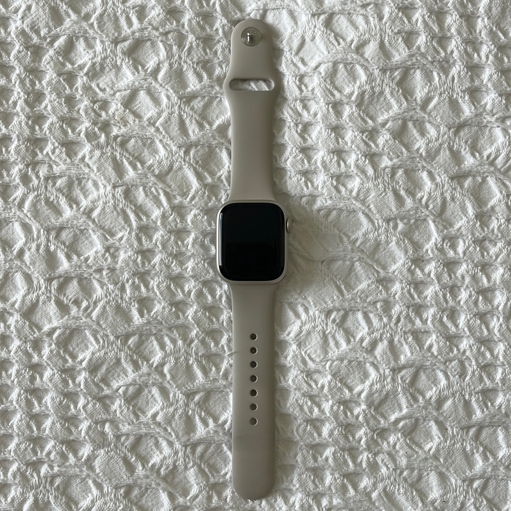 Series 8 41mm Apple Watch - almost brand new! All pieces + screen protector